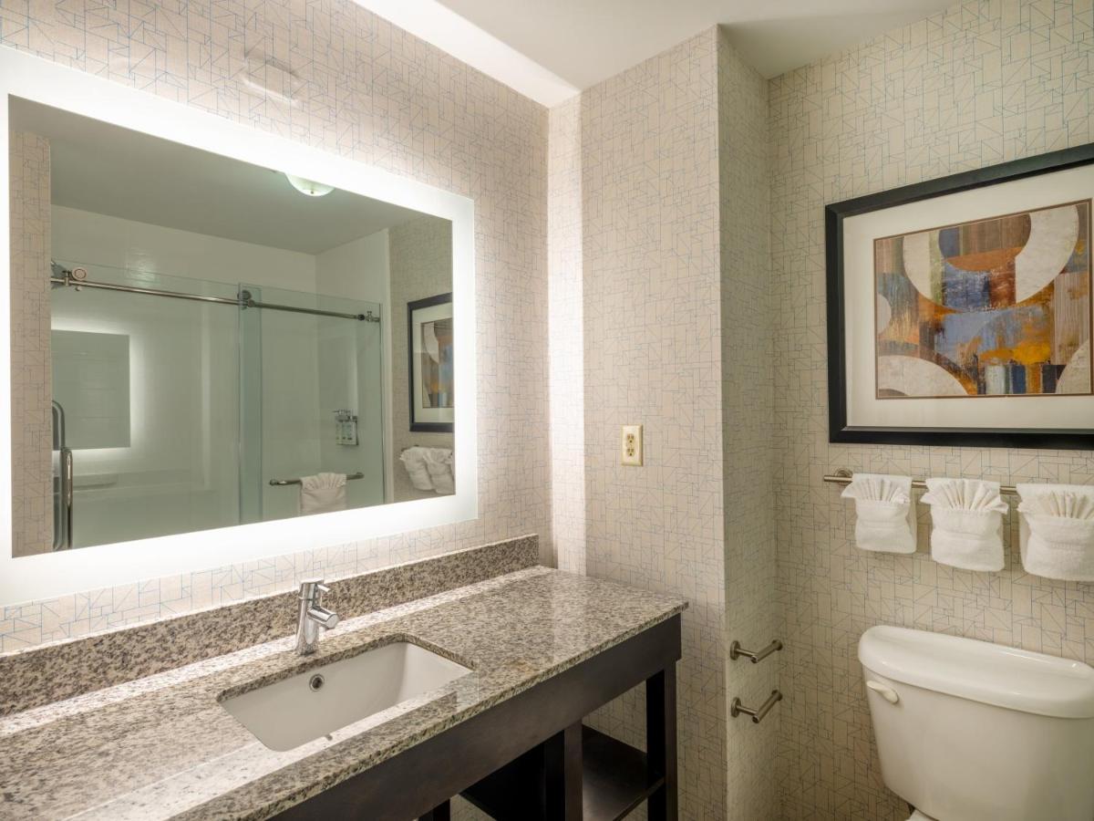 Holiday Inn Express Gas City By Ihg Bagian luar foto