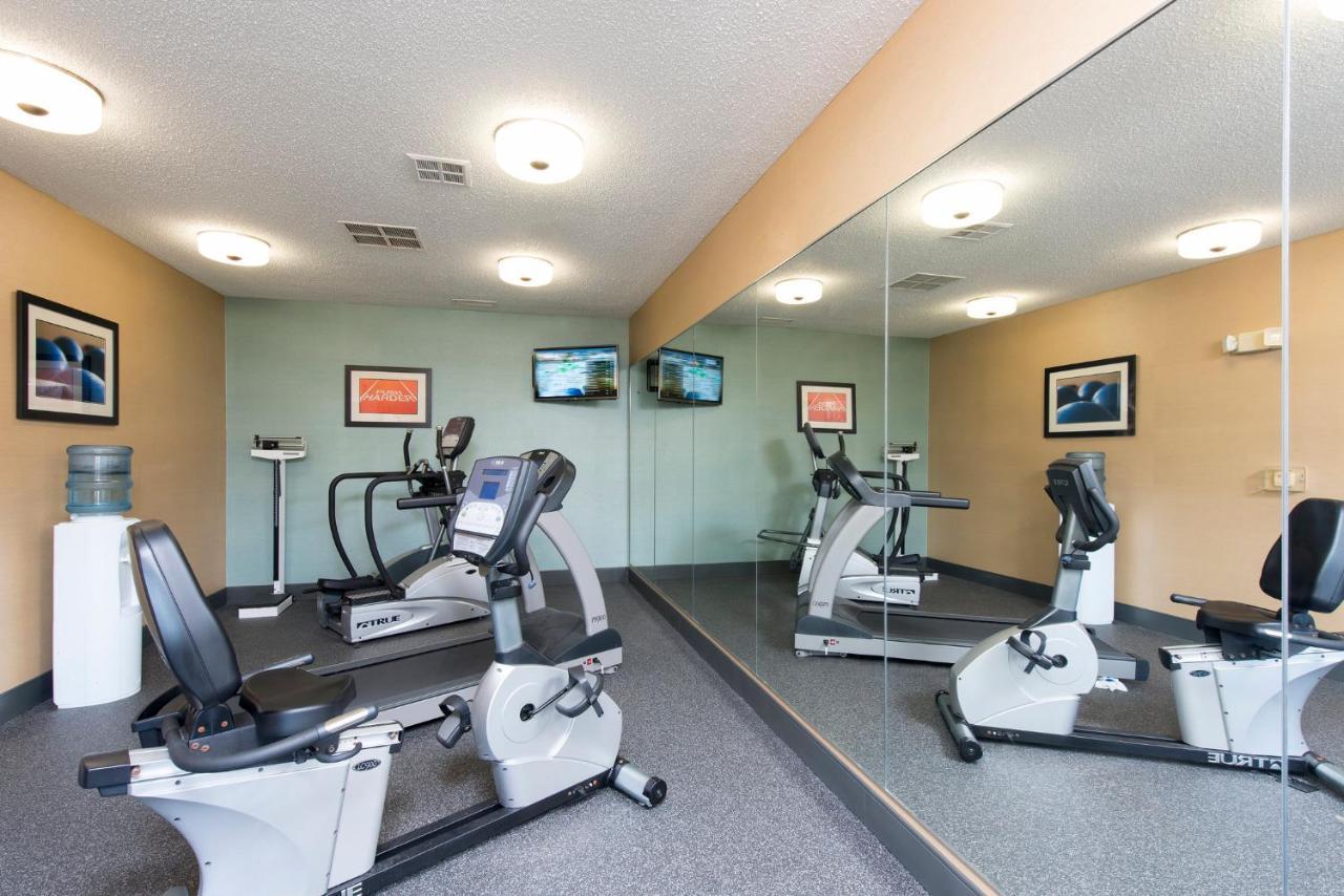 Holiday Inn Express Gas City By Ihg Bagian luar foto
