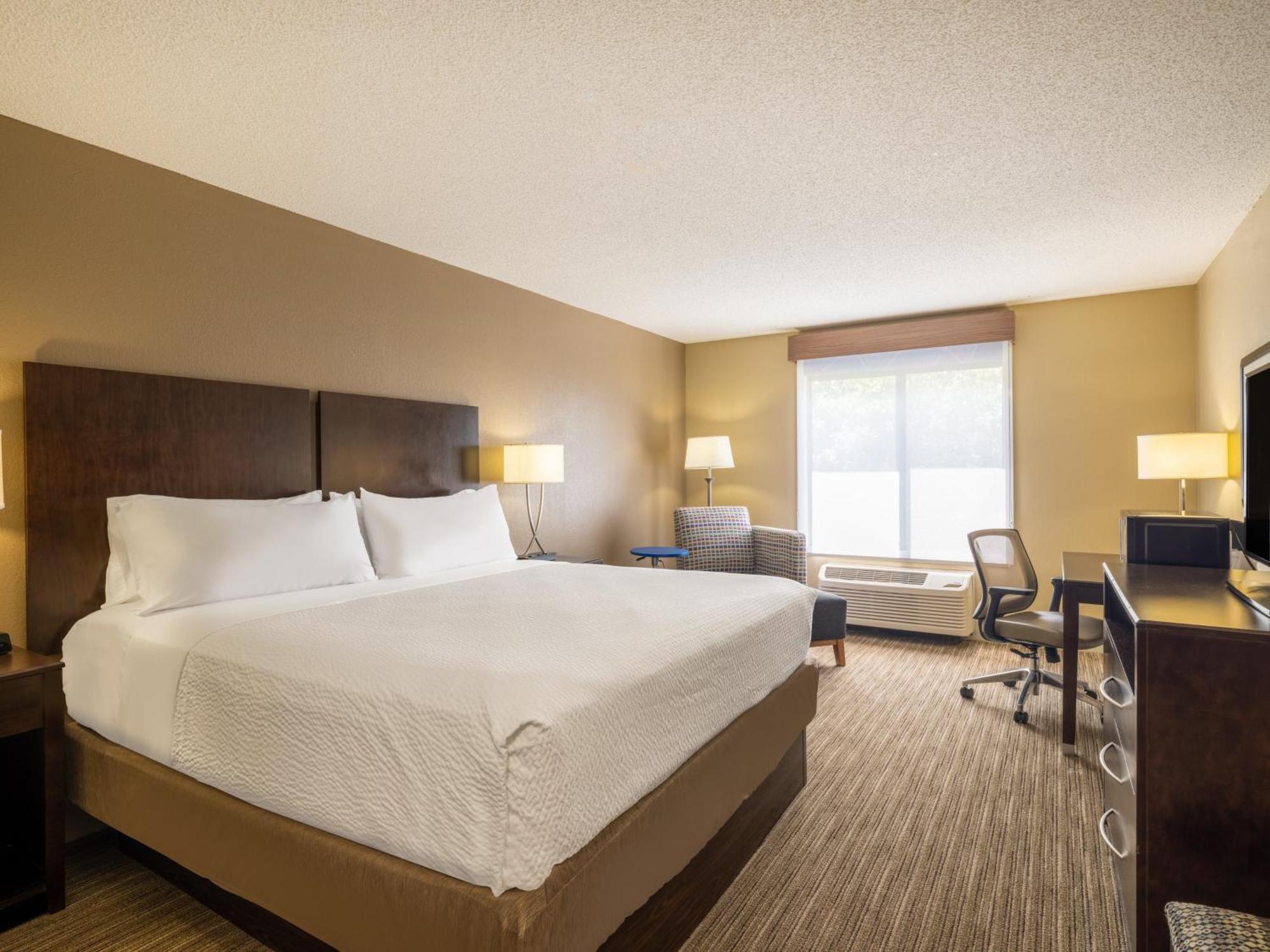 Holiday Inn Express Gas City By Ihg Bagian luar foto